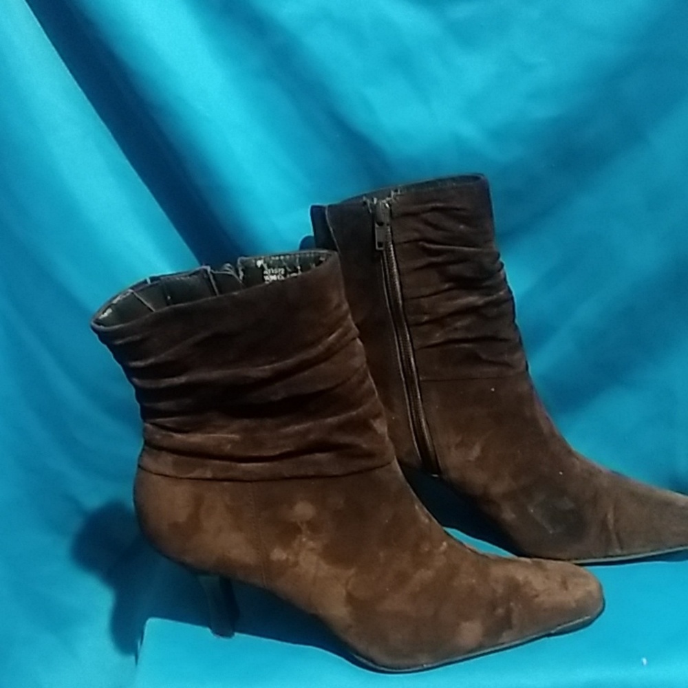 High heel suede boots size 7 1/2